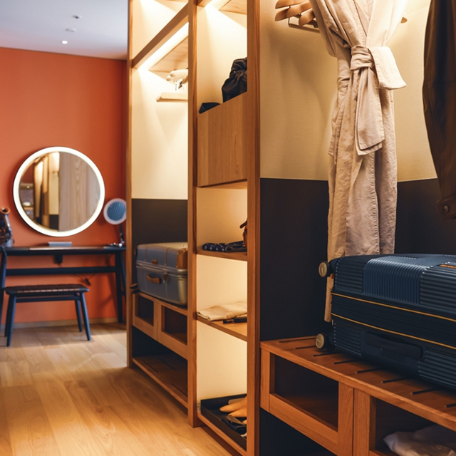 Bulgari Hotels & Resorts Wardrobe Closets Cabinets​