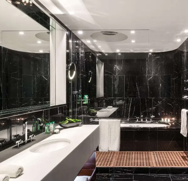​​4 Types of Hotel Bathroom Furniture Layouts for Space Optimization