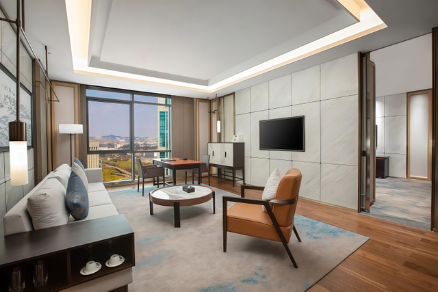 luxury suite