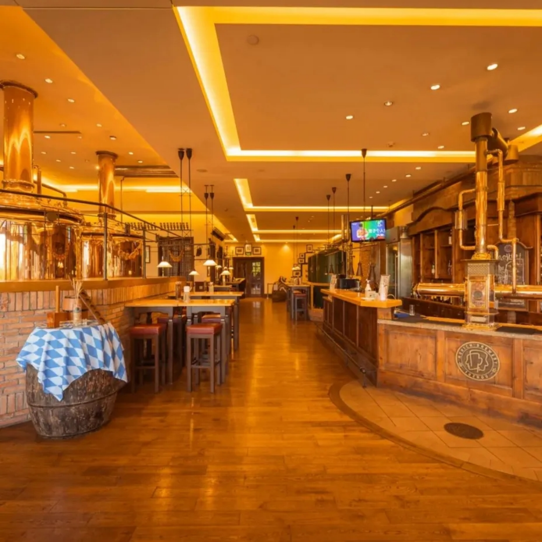 hotel bar