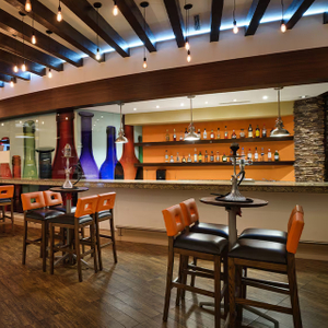 Wooden Tables and Chairs Hotel Restaurant Furniture for Resort Dining