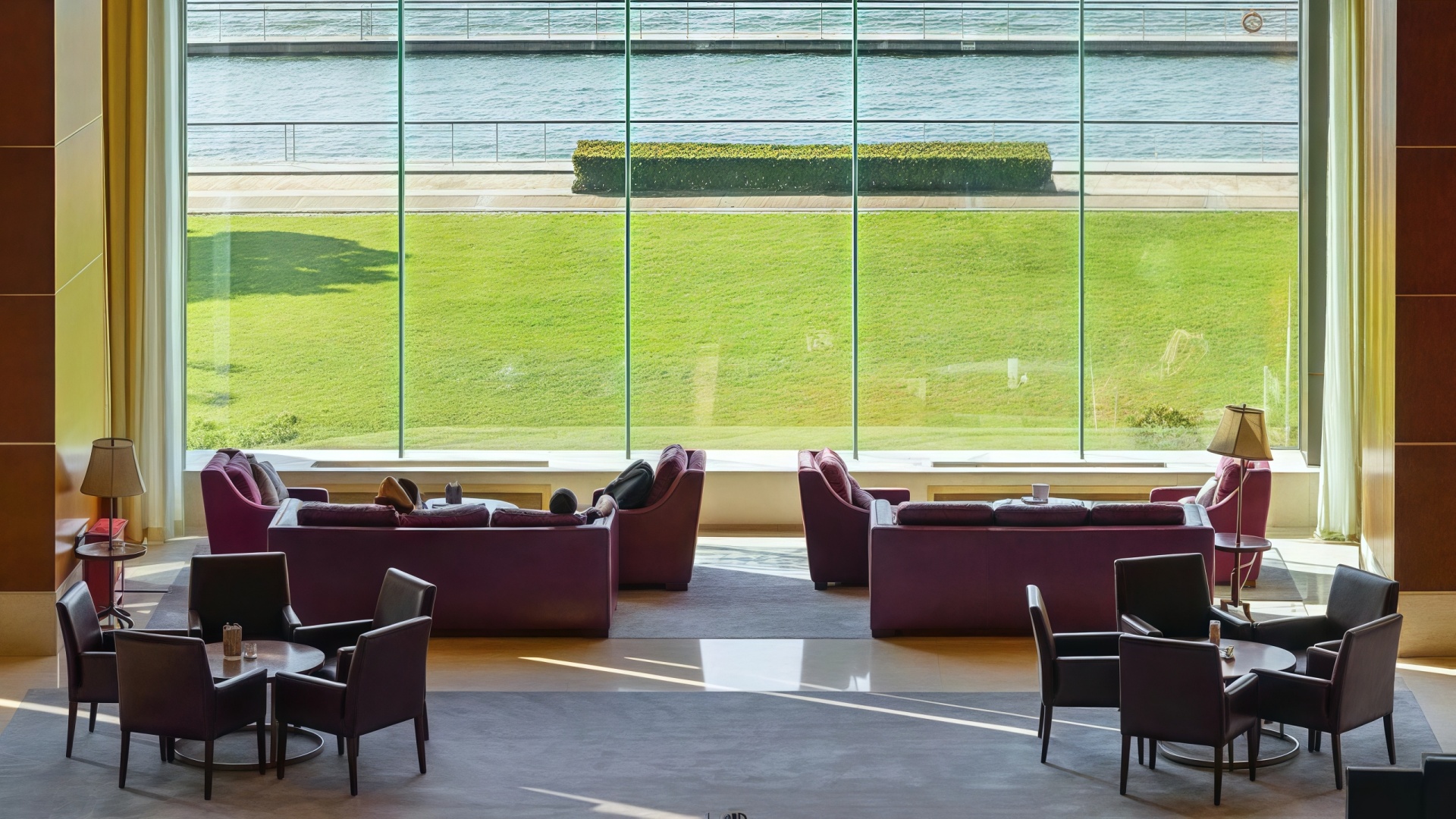 hotel lounge bar