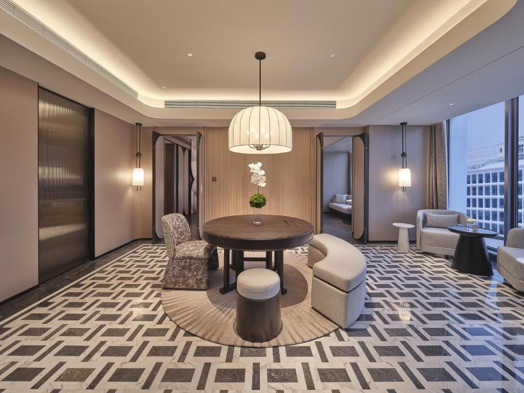 luxury suite (2)