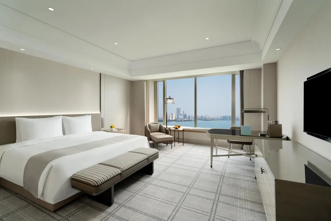 hotel guest room