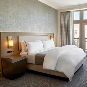 Comtemporary Furniture Hotel Bedside Table for Westin Hotels & Resorts