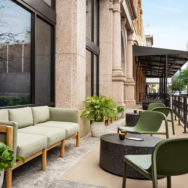 Patio Sofa Set Modern & Weather Resistant for Hotel Outdoor