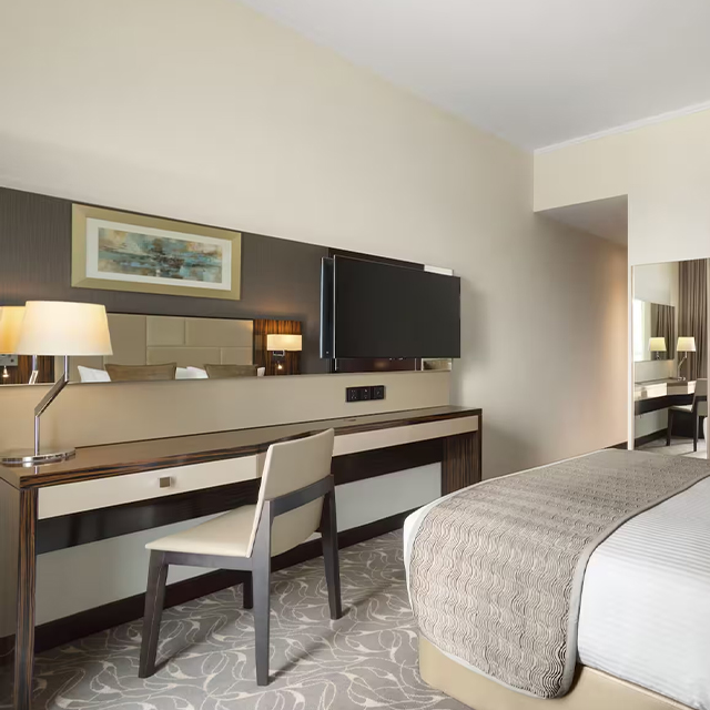 Wooden Hotel Bed and Desk for Commercial Suites