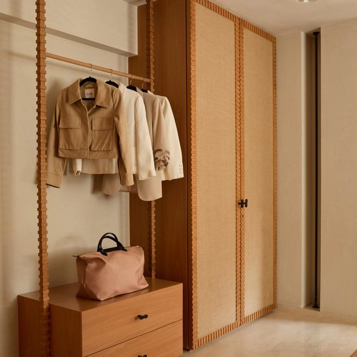 Apartment Hotel Bedroom Furniture Eco-Friendly Wooden Cabinet Storage Wardrobe Closet