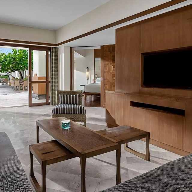 Hyatt Hospitality Square/Round Hotel Coffee Table