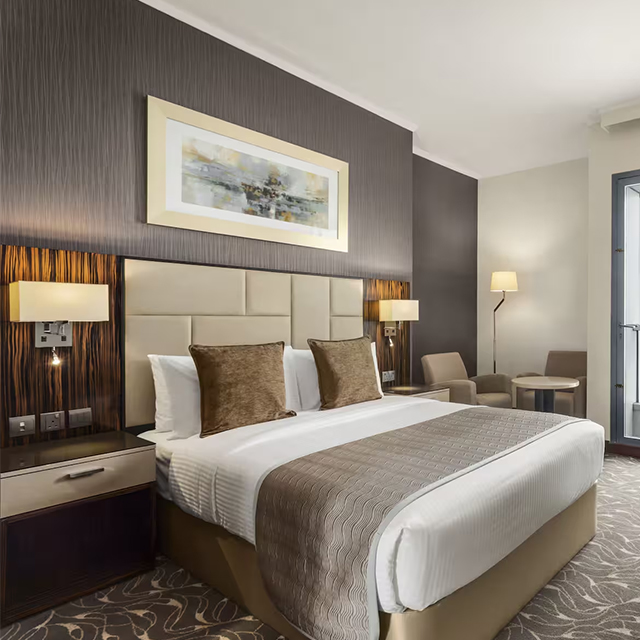 Wooden Hotel Bed and Desk for Commercial Suites