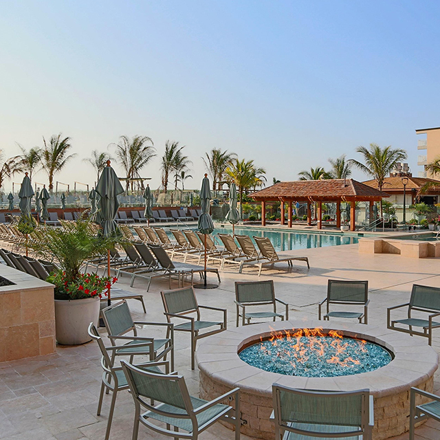 Outdoor Furniture LXR Hotels & Resorts