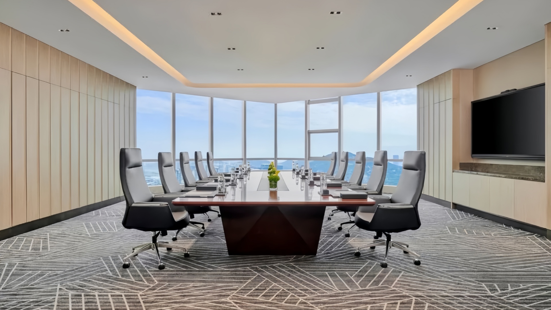 The Hilton DoubleTree Hotel 2