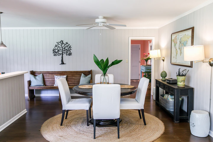 Small dinning room table with rug